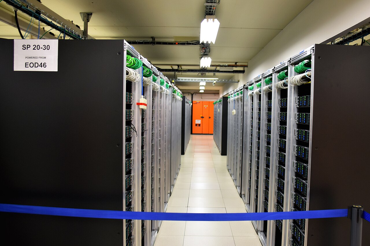 Rows of server racks in a data centre, the kind of environment vCenter manages